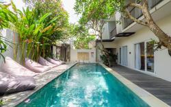 Hola Seminyak