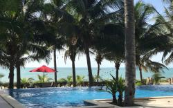 Sunshine Beach Resort