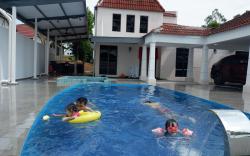 San Casa A’Famosa cosy Villa/bungalow 5 rooms18pax