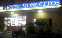 Hotel Monolitos