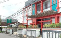 Urbanview Hotel Niraz Syariah Banjarmasin by RedDoorz