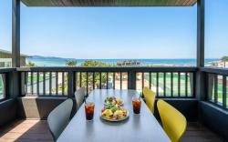 Donghae badae meomuleuda