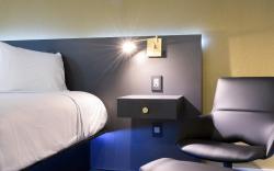 Glen Capri Inn & Suites