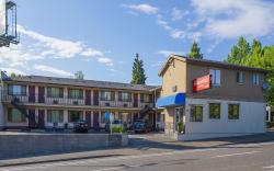 Broadway Inn by OYO Portland Downtown