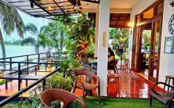 Myh Lake Front Pvt Villa with Staff, Near City, Inc Free Breakfast