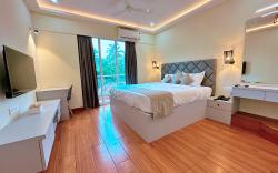 La Baga Beach Hotel by Orion Hotels