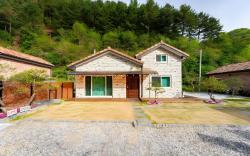 Chuncheon Soopsog Jageun Jib Pension