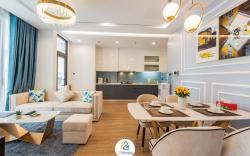 Luxury Apartment at Vinhomes Metropolis Near Lotte