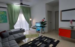 KLIA Alanis Residence Luxury Condo Free Park wi-fi