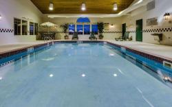 Country Inn & Suites by Radisson, Stockton, IL
