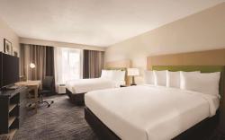 Country Inn & Suites by Radisson, Savannah Midtown, GA