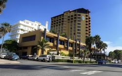 Hotel Shakey