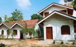 SURFBAY VILLA DICKWELLA - GROUND FRONT