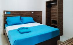 RedDoorz @ Sir G Hotel D'Mall Boracay