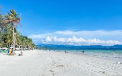 RedDoorz @ Sir G Hotel D'Mall Boracay
