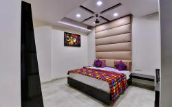 HOTEL SAMRAT IN