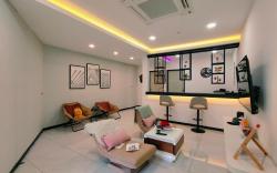 C Boutique townhouse ( GF )