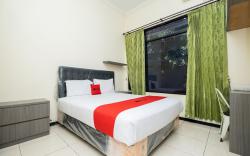 RedDoorz Plus @ Grace Residence Surabaya