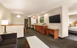 Radisson Hotel Portland Airport