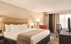 Country Inn & Suites by Radisson, La Crosse, WI
