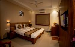 Metro Plaza Hotel by RAK Rooms