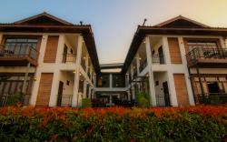 Norn Nab Dao Rimkhong Hotel