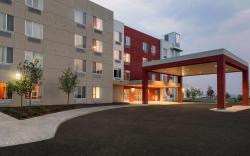 Motel 6 Airdrie, AB