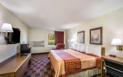 Americas Best Value Inn & Suites Harrisonville