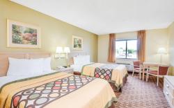 Super 8 By Wyndham Port Clinton