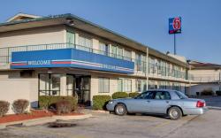 Motel 6 Owensboro, KY