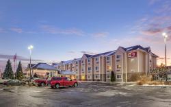 Best Western Plus Woodstock Inn Suites