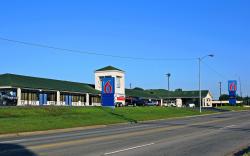 Motel 6 Sallisaw, OK