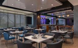 Embassy Suites by Hilton Toronto Airport