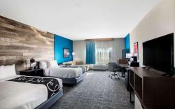 La Quinta Inn & Suites by Wyndham Pittsburg