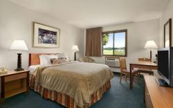 Days Inn by Wyndham Willmar