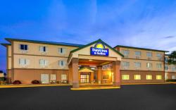 Days Inn & Suites by Wyndham Morris/I-80