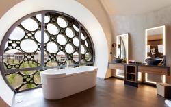 Cava and Hotel Mastinell