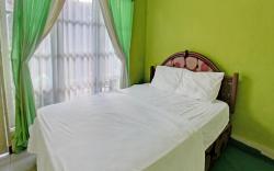 Hotel O Dienda Hayu Near Alun Alun Tastura