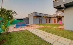 Non Ac Shidhi Holiday