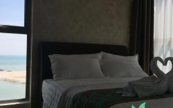 Harbour Stay @ SilverScape Luxury Apartment U1