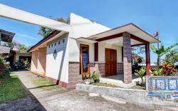 OYO 92884 Agustha Homestay