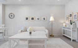NEW! 2 Bedroom Apartment + Free parking; Sleeps 6
