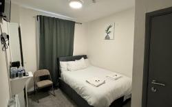 Ivy House Hotel