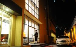 HI 5 Hotel