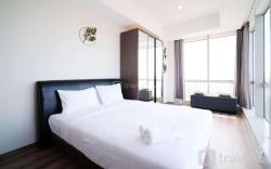 Beautiful 2BR Grand Sungkono Lagoon By Travelio