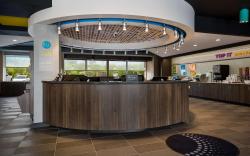 Tru by Hilton Novi Detroit