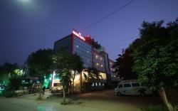 Sai Grand Castle Inn