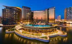 YOHO Treasure Island Hotel