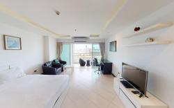 View Talay 6 Pattaya Beach Condominium by Honey