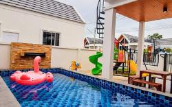 Child shill pool villa huahin 